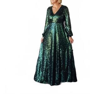 NEW IN-LOOM holiday sequin dress in gree